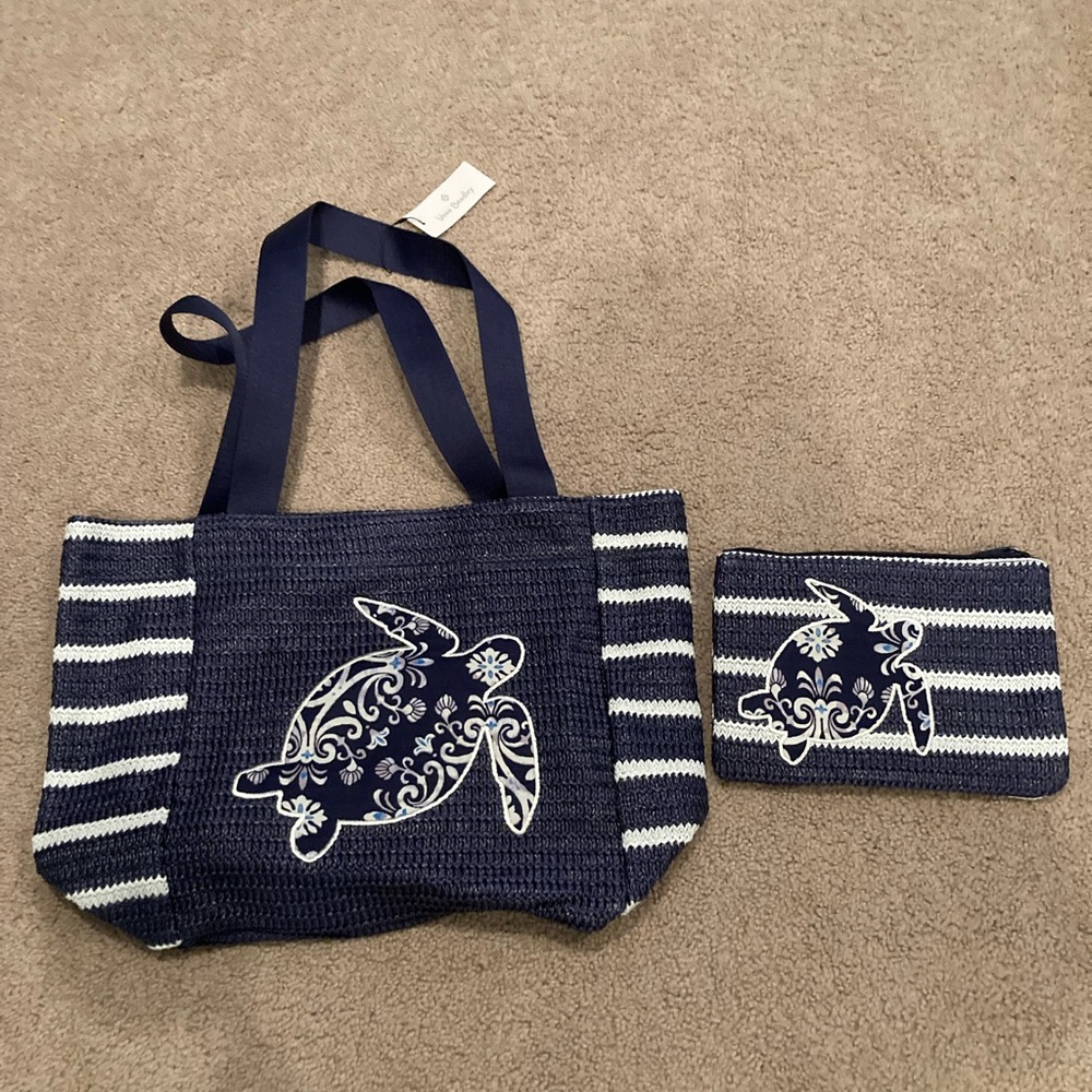 Vera Bradley Straw Beach Tote Bag and matching wristlet with Sea Turtle Design - Picture 1 of 7